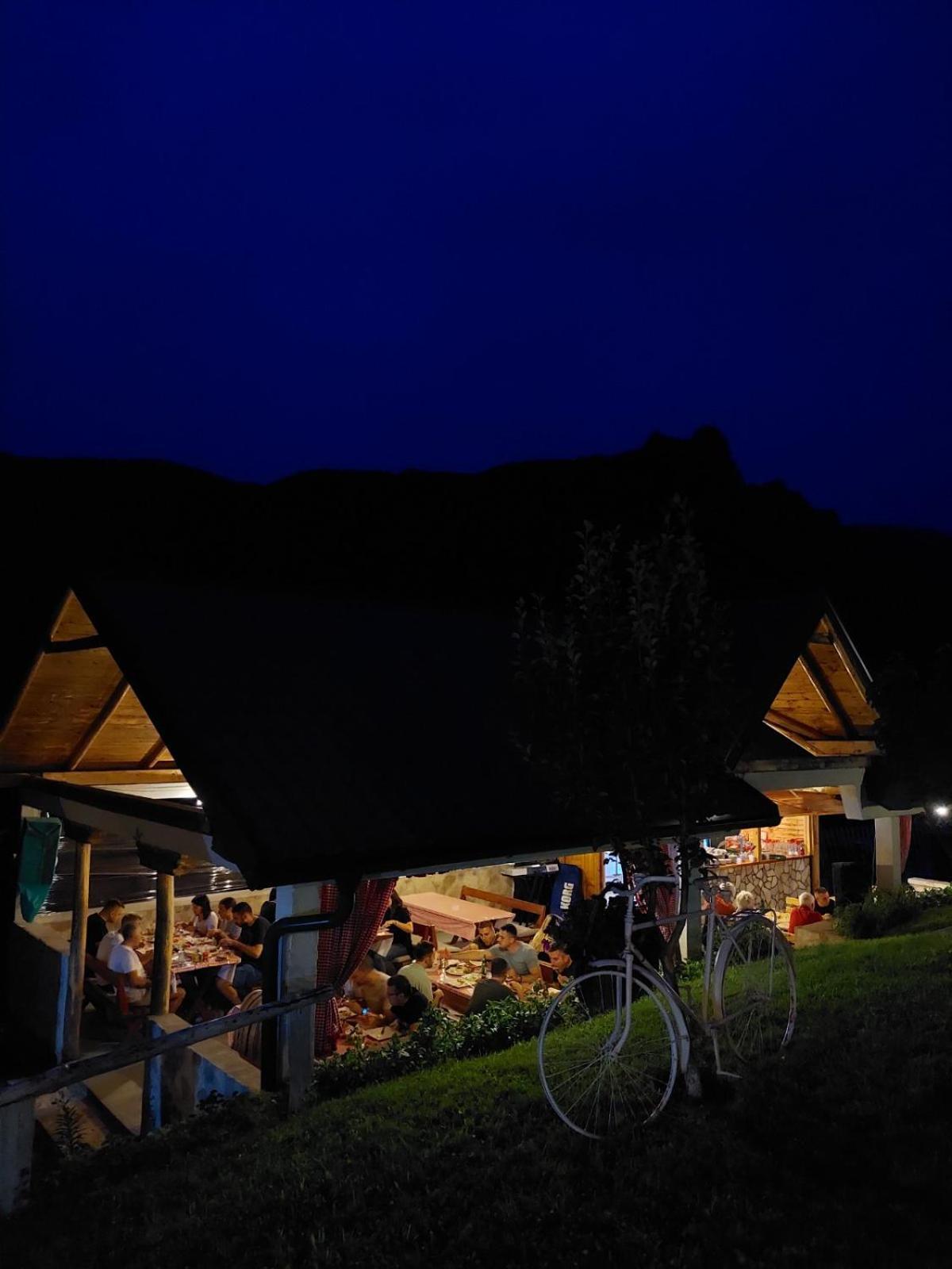 Hotel Rafting Camp Green Tara à Scepan-Polje Extérieur photo